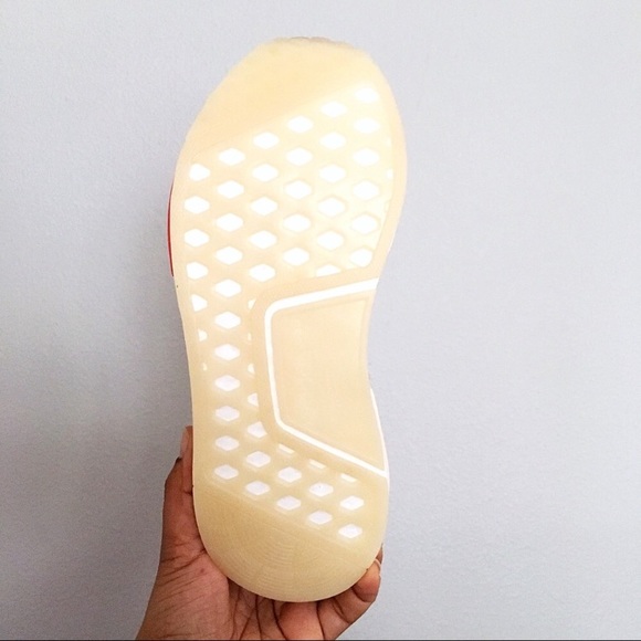 Adidas NMD R1 Trace Scarlet - Picture 7 of 7